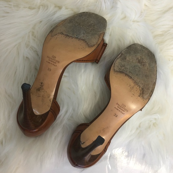 Valentino Leather Bow Heeled Sandals - Picture 7 of 7